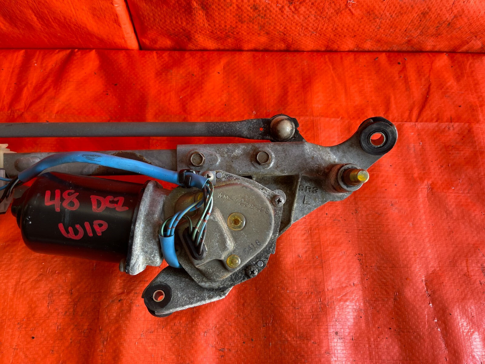 94   01 ACURA INTEGRA 2 & 4 DOOR FRONT WINDSHIELD WIPER MOTOR WITH LINKAGE #482