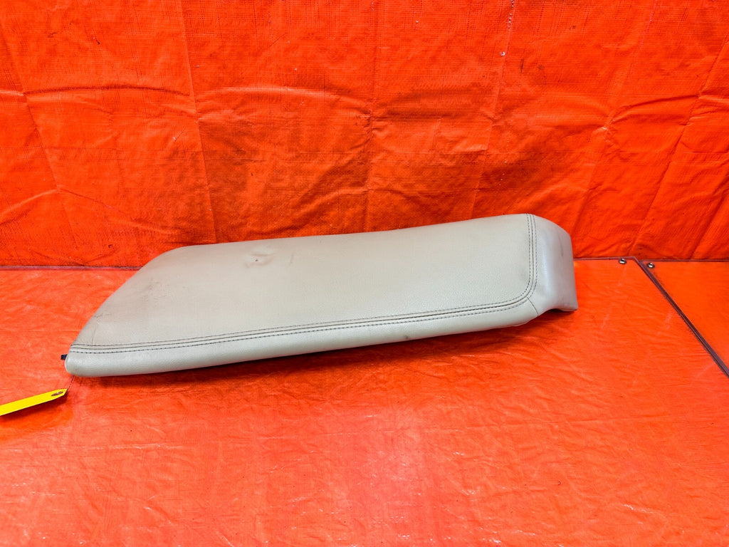 04 08 ACURA TSX   DRIVER LEFT REAR   OUTER REAR SEAT TRIM INSERT   OEM #2910