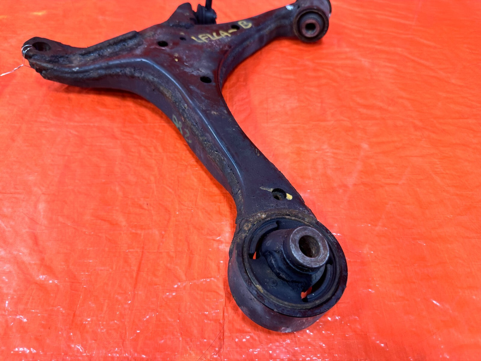 05 06 ACURA RSX   BASE   FRONT LOWER CONTROL ARMS   LEFT & RIGHT   CORE USE ONLY13