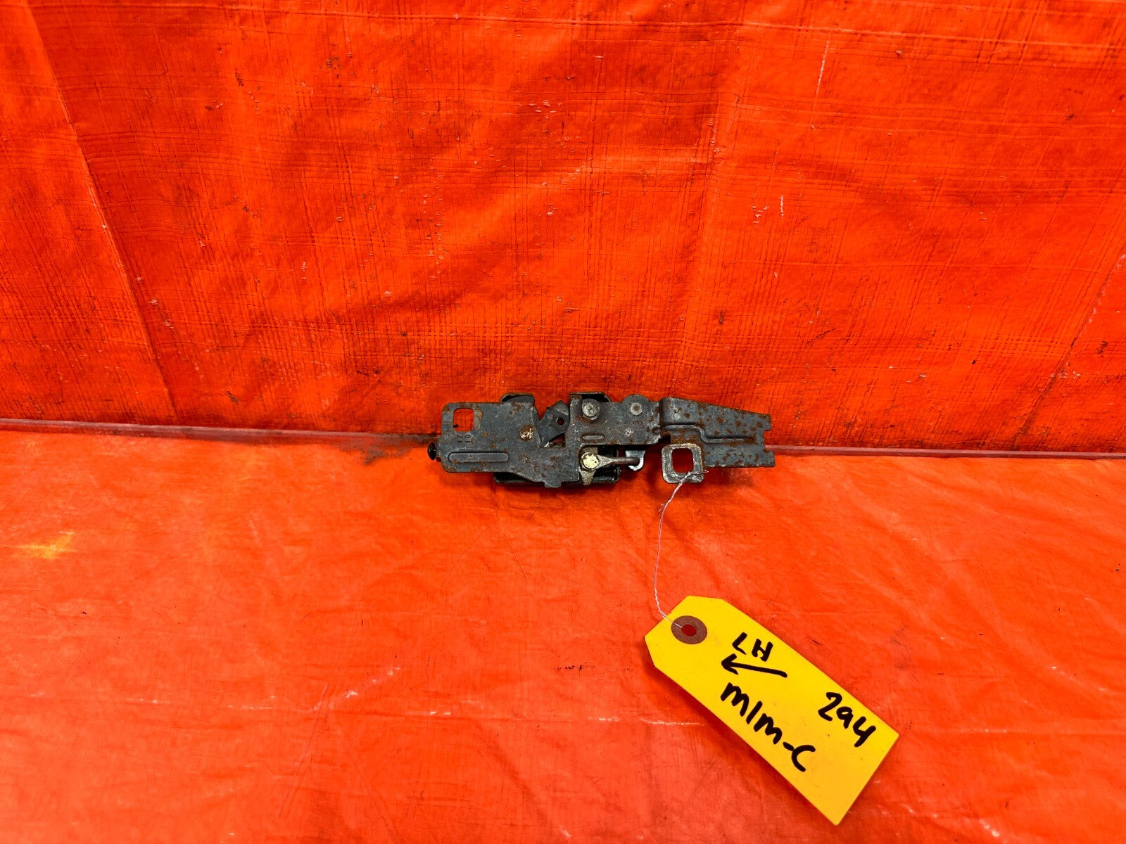 93 97 HONDA DEL SOL   LEFT TARGA TOP RELEASE HANDLE LEVER GRAB PULL   OEM #2942
