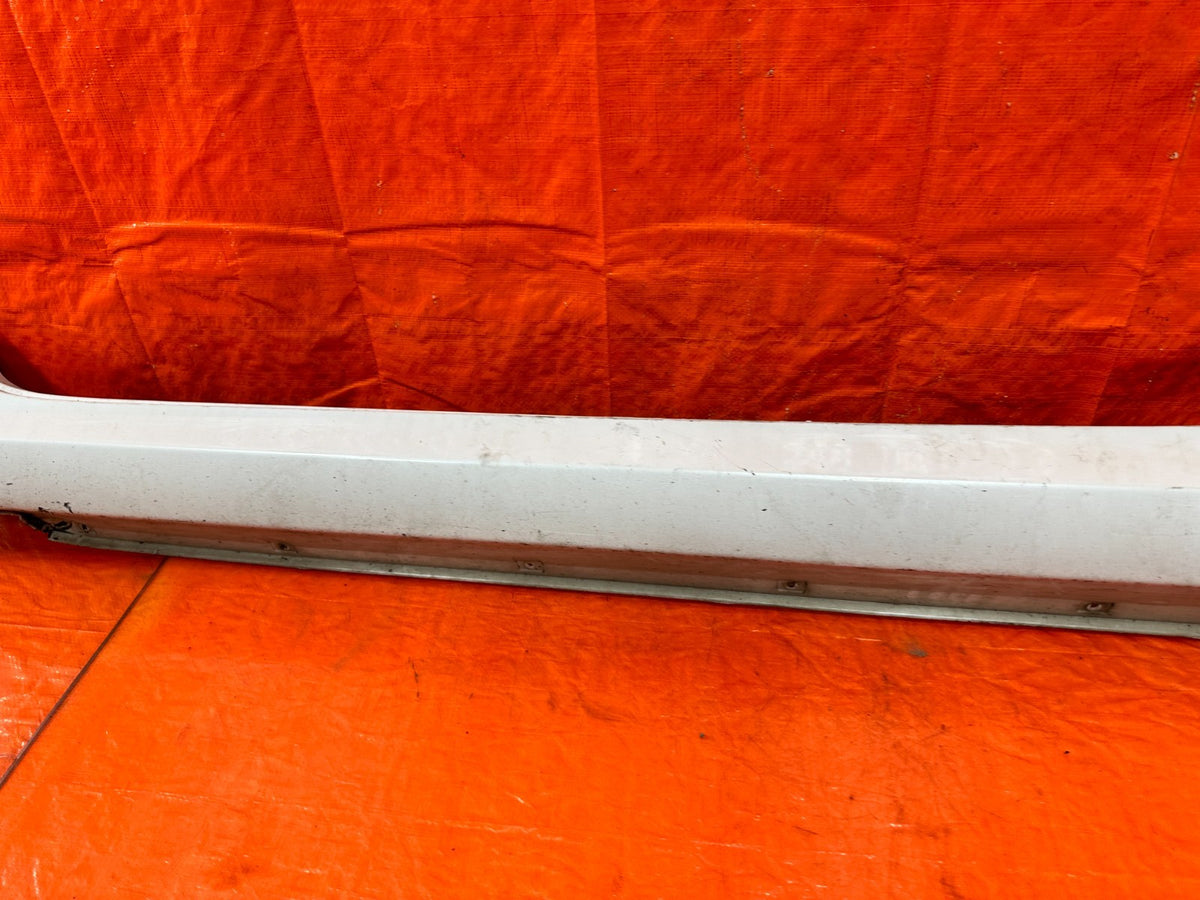10-16 HYUNDAI GENESIS COUPE DRIVER LEFT SIDE SKIRT ROCKER MOLDING TRIM OEM 3025