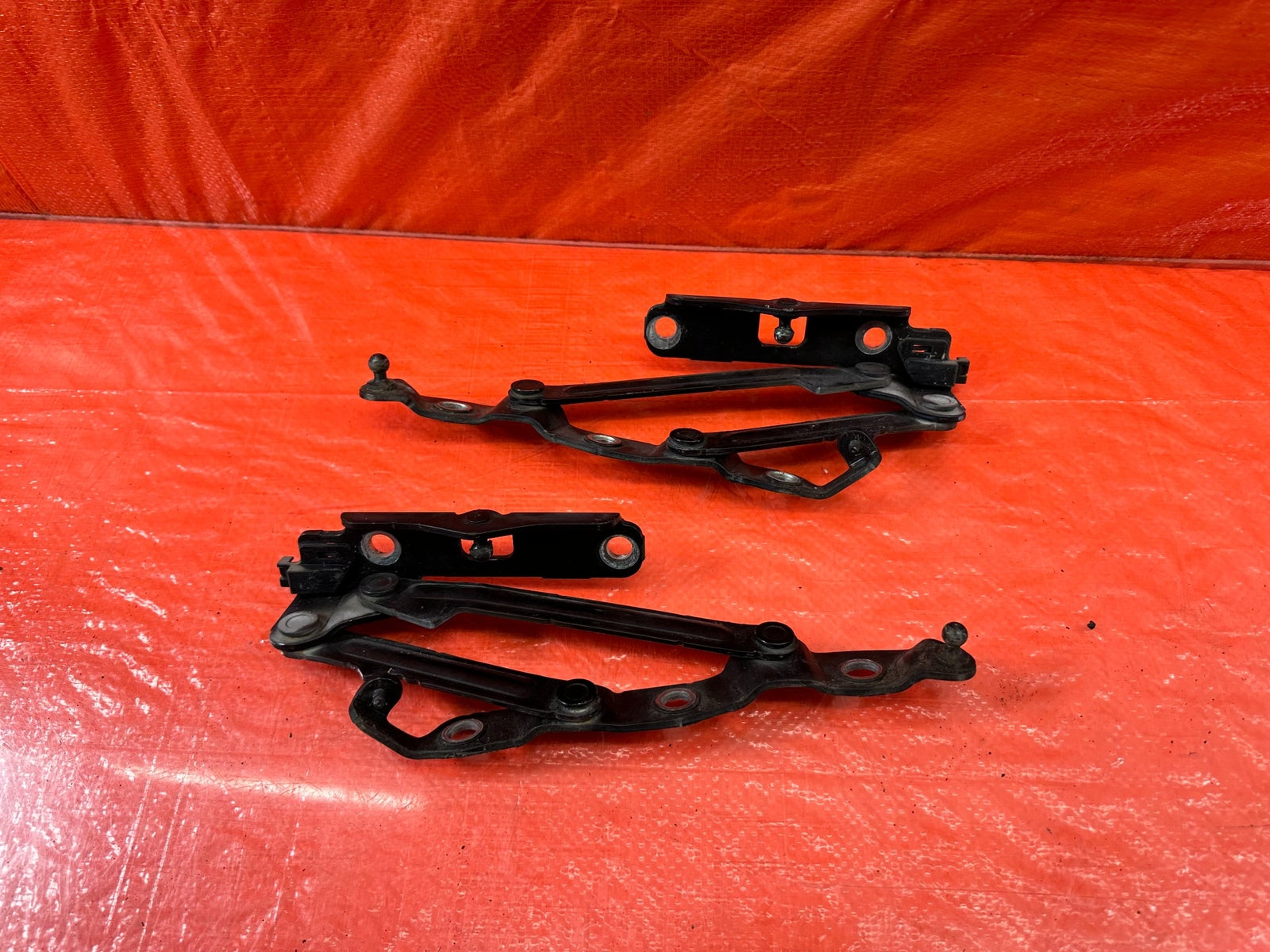 07 13 INFINITI G35 G37 SEDAN   LEFT AND RIGHT TRUNK HINGES   OEM FACTORY #1920