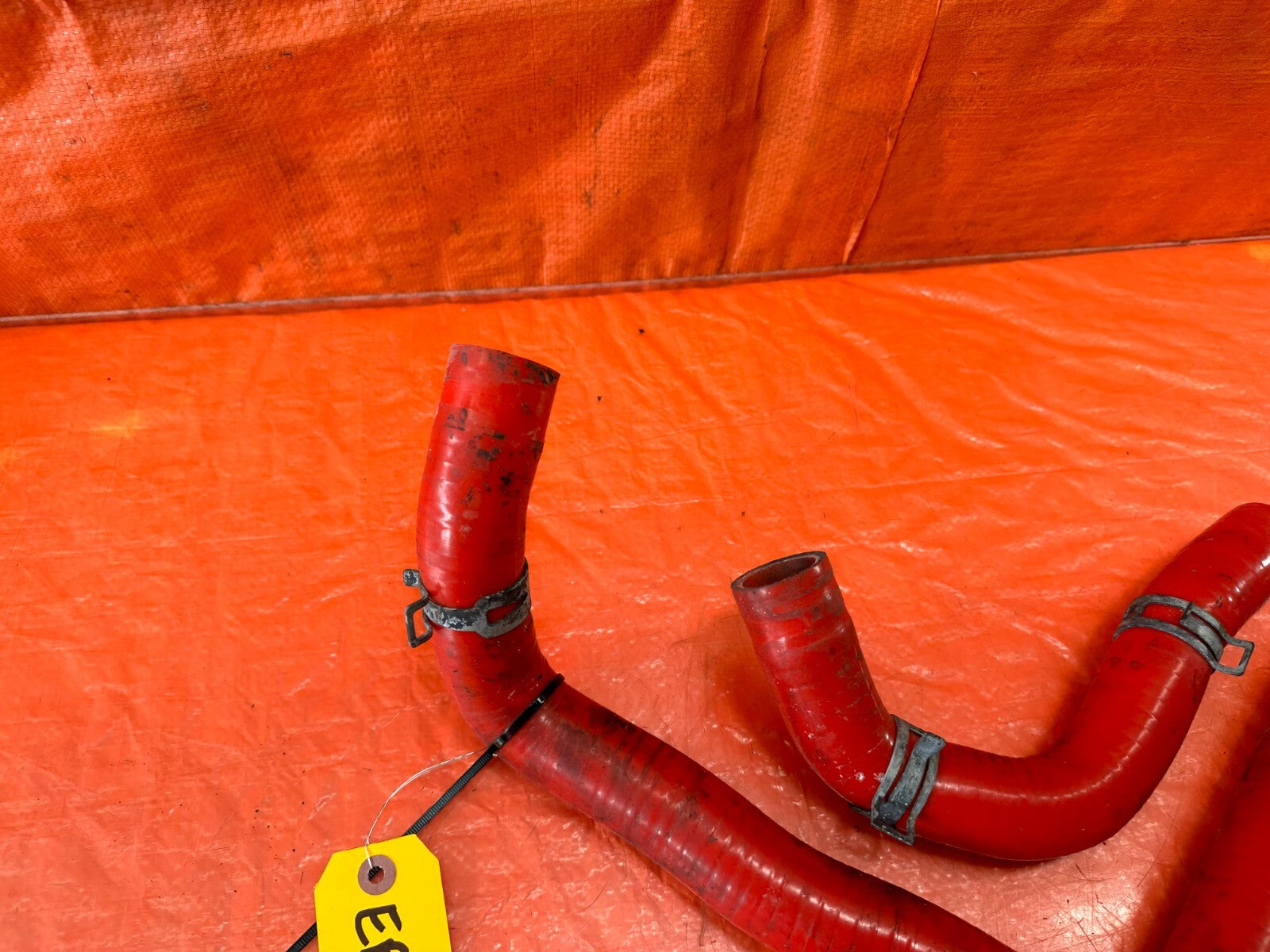 94 01 ACURA INTEGRA   RADIATOR HOSES   UNKNOWN BRAND   RED COLOR   #2284