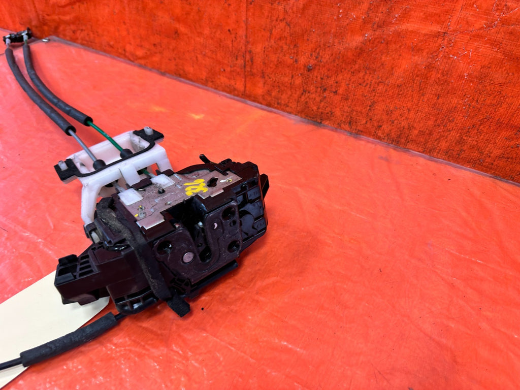 10 16 HYUNDAI GENESIS COUPE   DRIVER LEFT FRONT DOOR LOCK ACTUATOR   OEM OE #3261