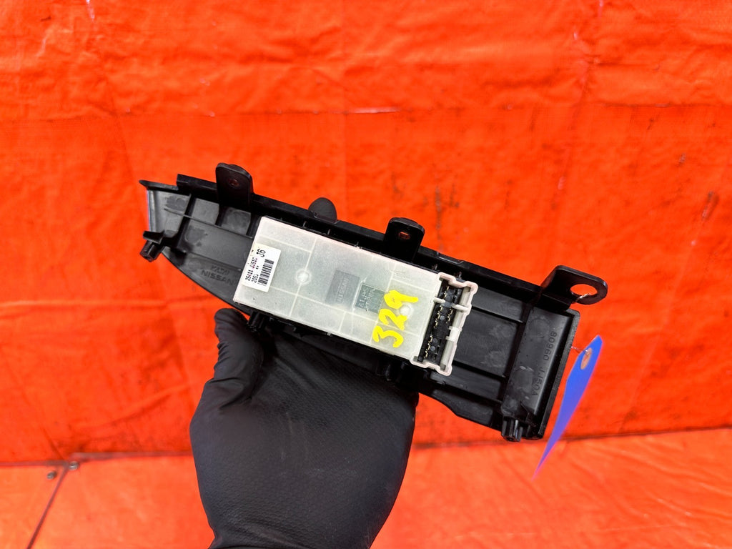 2008 2015 INFINITI G37 Q60 RIGHT PASSENGER POWER DOOR WINDOW SWITCH OEM 3295