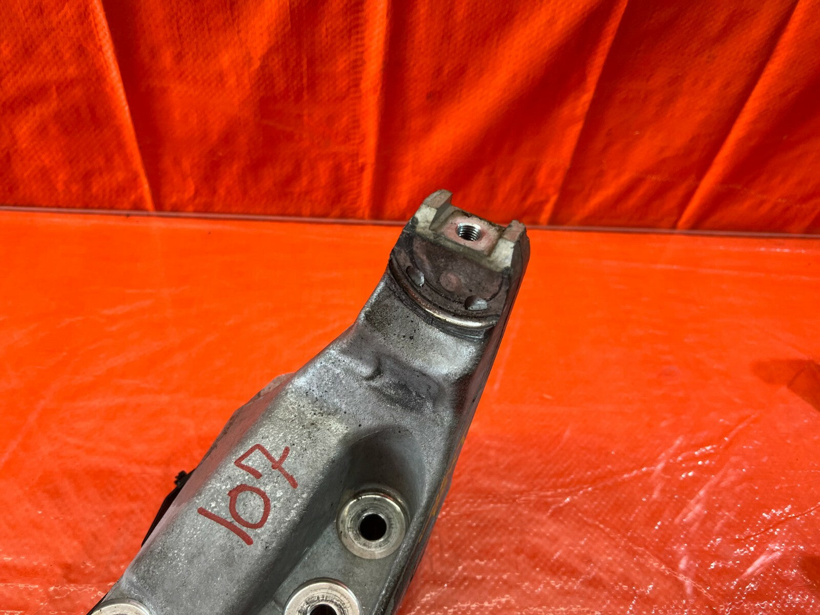 04 08 ACURA TL   ALUMINUM ENGINE MOTOR MOUNT BRACKET   REAR   OEM FACTORY #1077