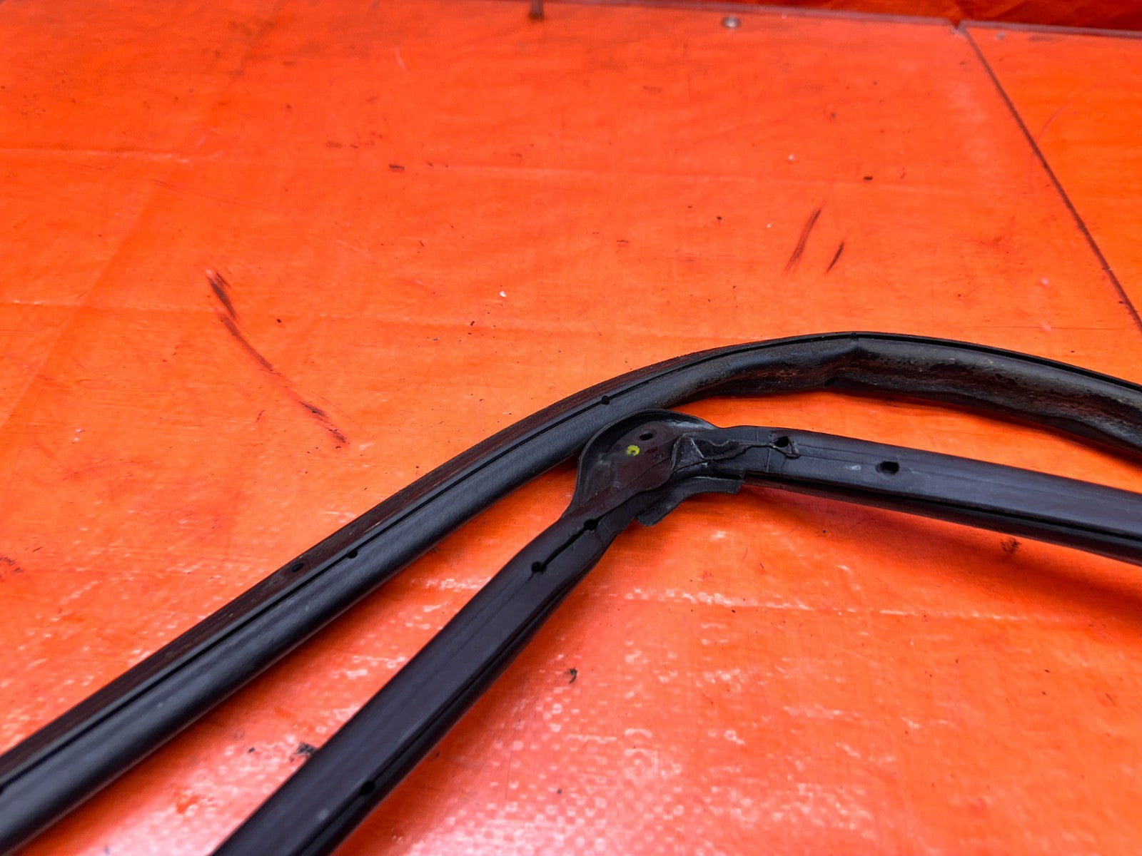 02 06 ACURA RSX LEFT DRIVER DOOR CHASSIS WEATHERSTRIP SEAL OEM #06RSX17
