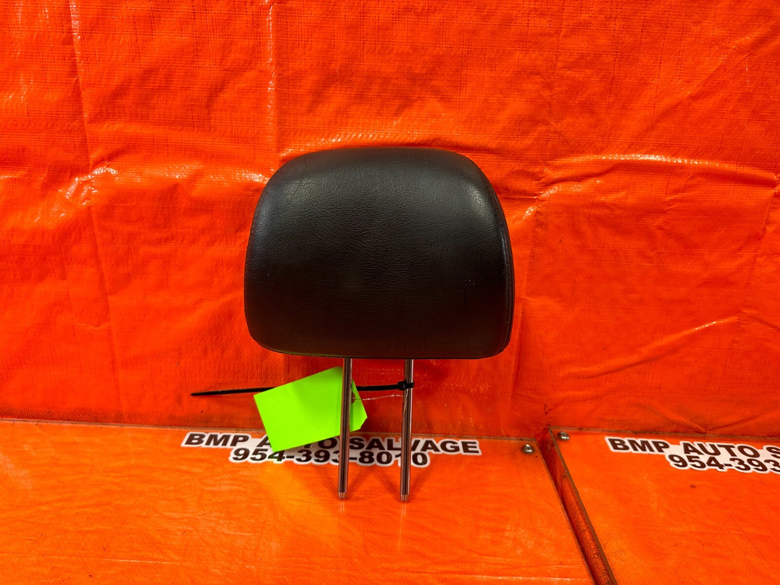 97 01 HONDA PRELUDE   BLACK LEATHER WRAP FRONT SEAT HEAD REST   OEM FACTORY #2520
