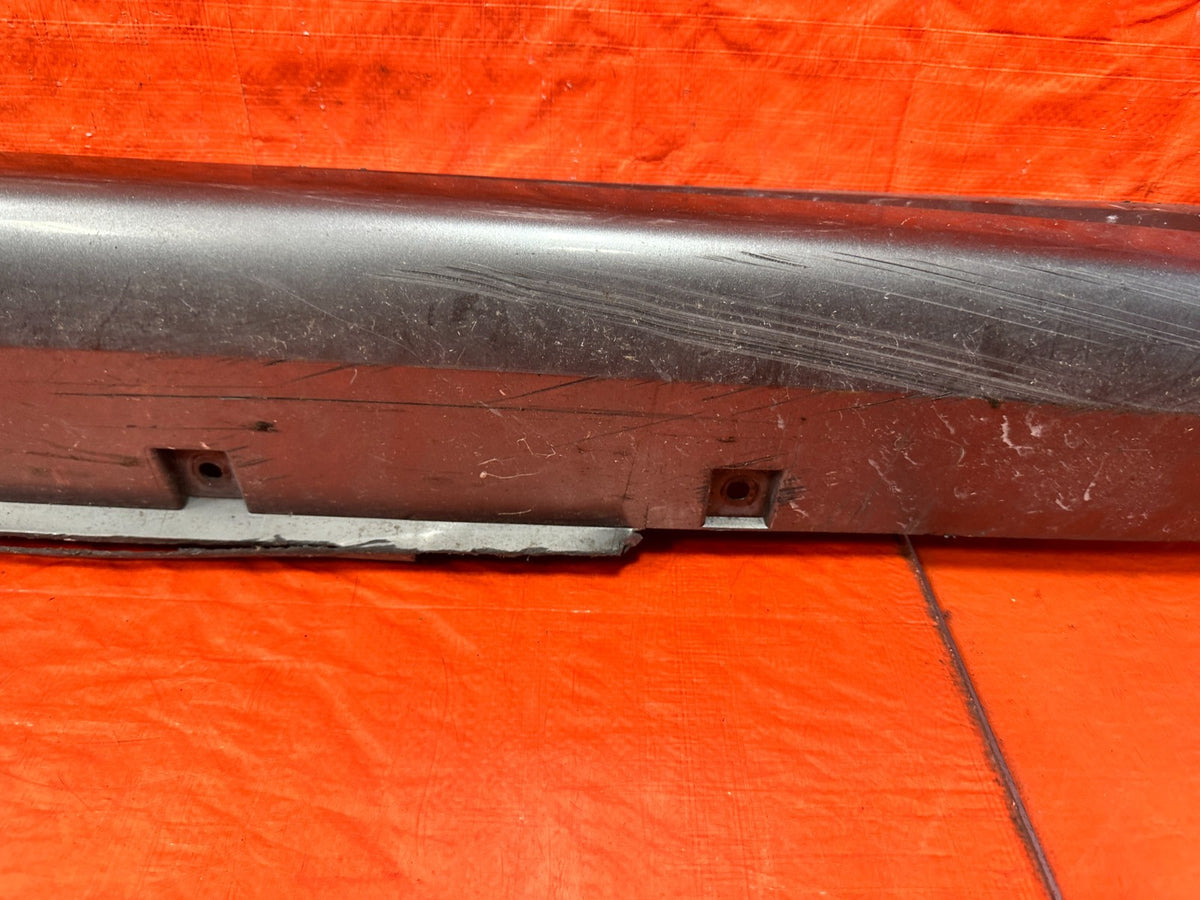 09-13 INFINITI G37 CONVERTIBLE - RIGHT SIDE SKIRT ROCKER MOLDING OEM #3104