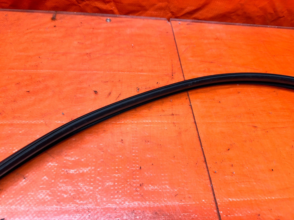 92 96 HONDA PRELUDE LEFT DRIVER WINDOW RUN CHANNEL OEM #3326