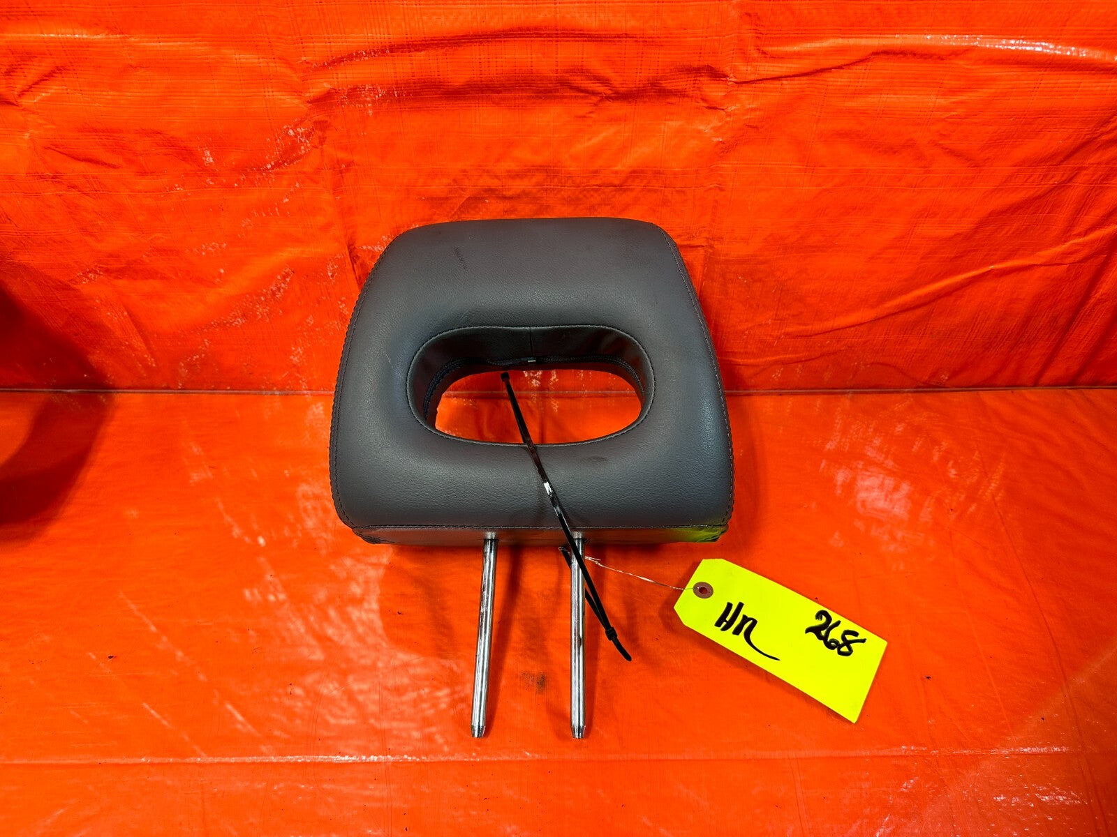 94 01 ACURA INTEGRA   FRONT SEAT HEAD REST   LEFT OR RIGHT   OEM FACTORY #2690