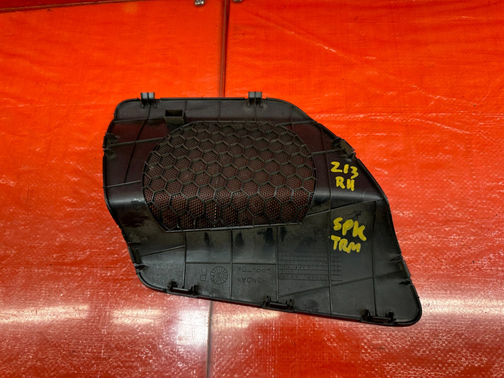 02 05 HONDA CIVIC SI EP3 HATCHBACK REAR SPEAKER COVER TRIM   RIGHT SIDE OEM #2137