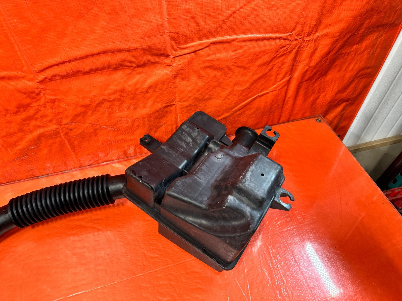 96 00 HONDA CIVIC / NON VTEC D16Y7 FACTORY INTAKE SYSTEM AIR BOX W/ ALL ARMS OEM10