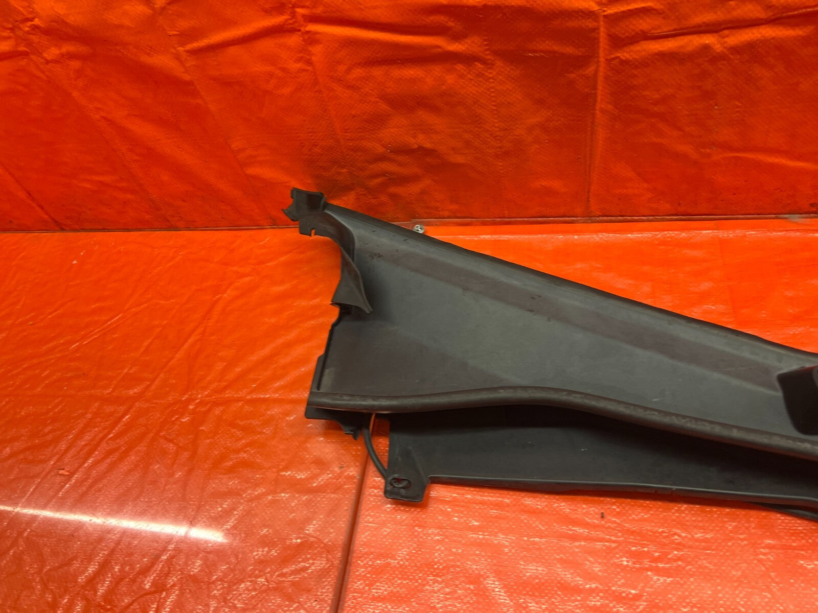09 14 ACURA TSX   WINDSHIELD WIPER COWL TRIM PLASTIC BEZEL   OEM FACTORY #1688