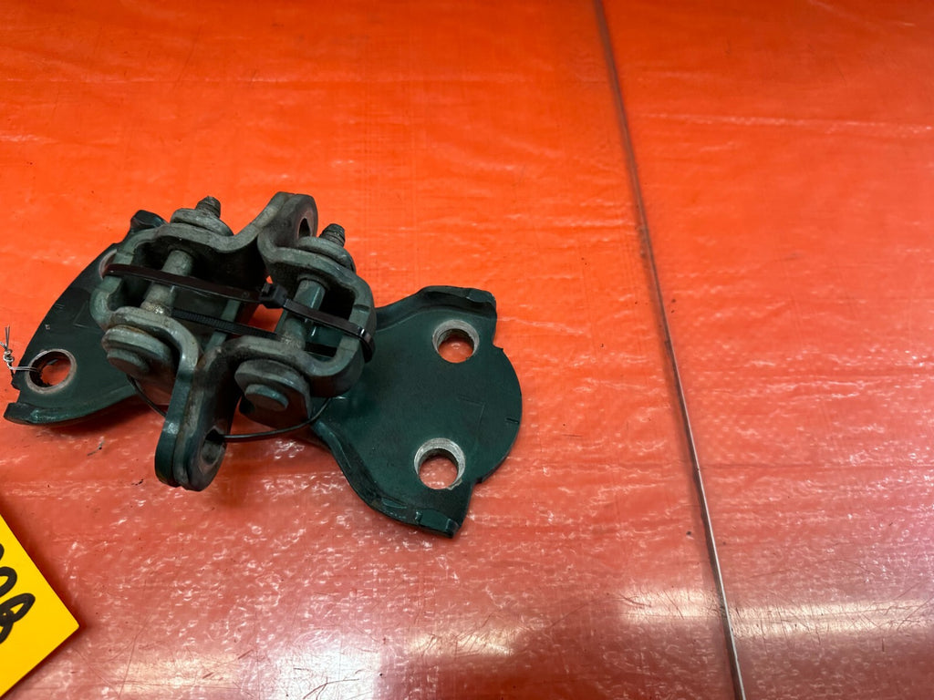 90 01 ACURA INTEGRA SEDAN 4D   DOOR HINGE SET UPPER & LOWER   LEFT REAR OEM #2281