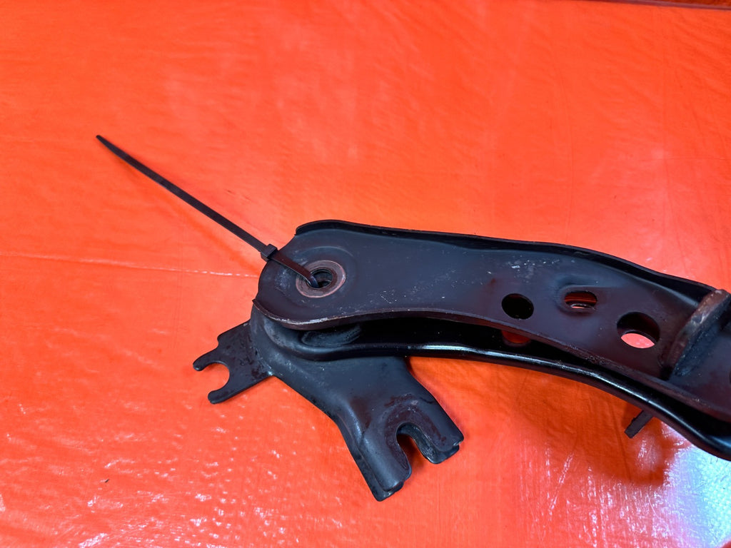 04 08 ACURA TSX FRONT SUBFRAME MOUNTING BRACKETS ALL 4 LEFT RIGHT FRONT REAR 3224