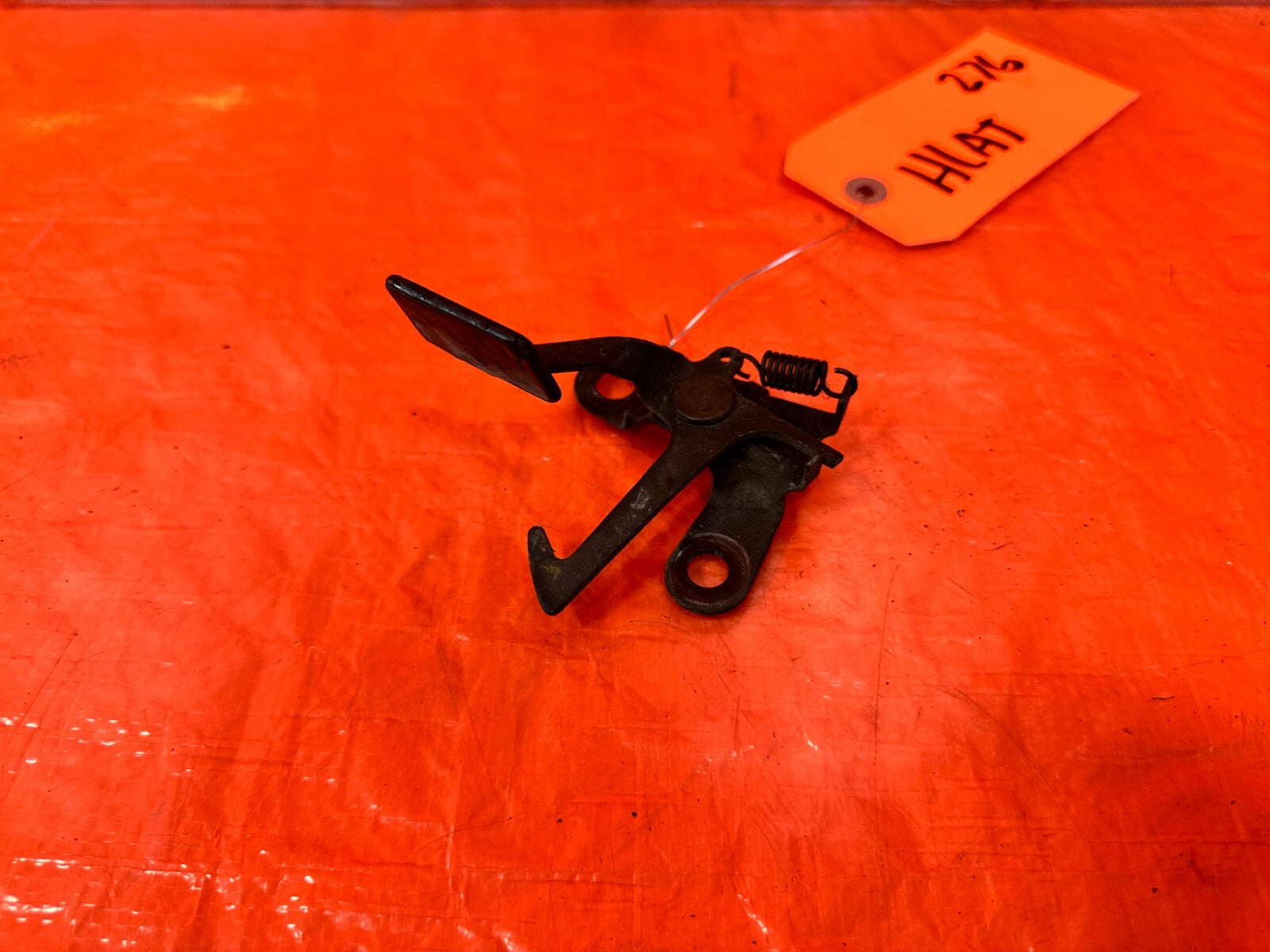 92 00 LEXUS SC300   HOOD LATCH LOCKING MECHANISM LOCK CATCHER   OEM FACTORY #2765