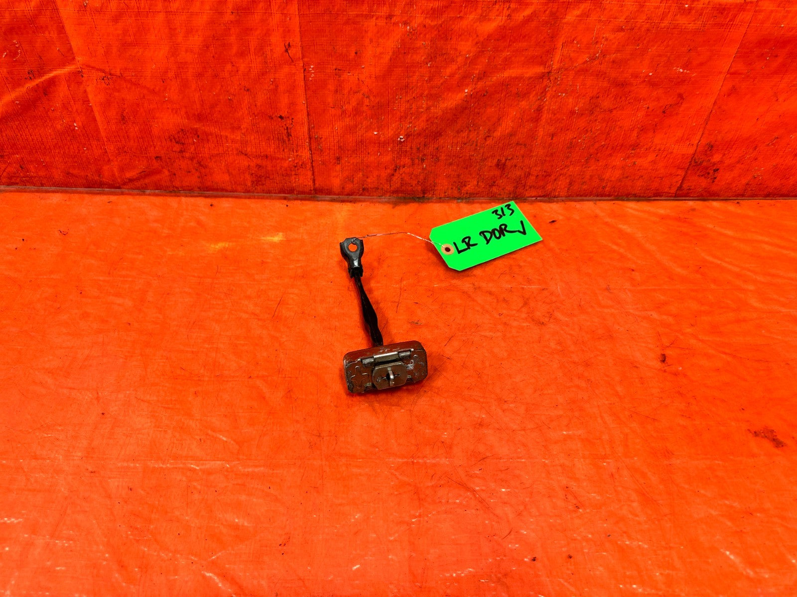 14 20 INFINITI Q50   DRIVER LEFT REAR DOOR CHECKER HINGE ARM STOPPER   OEM #3131