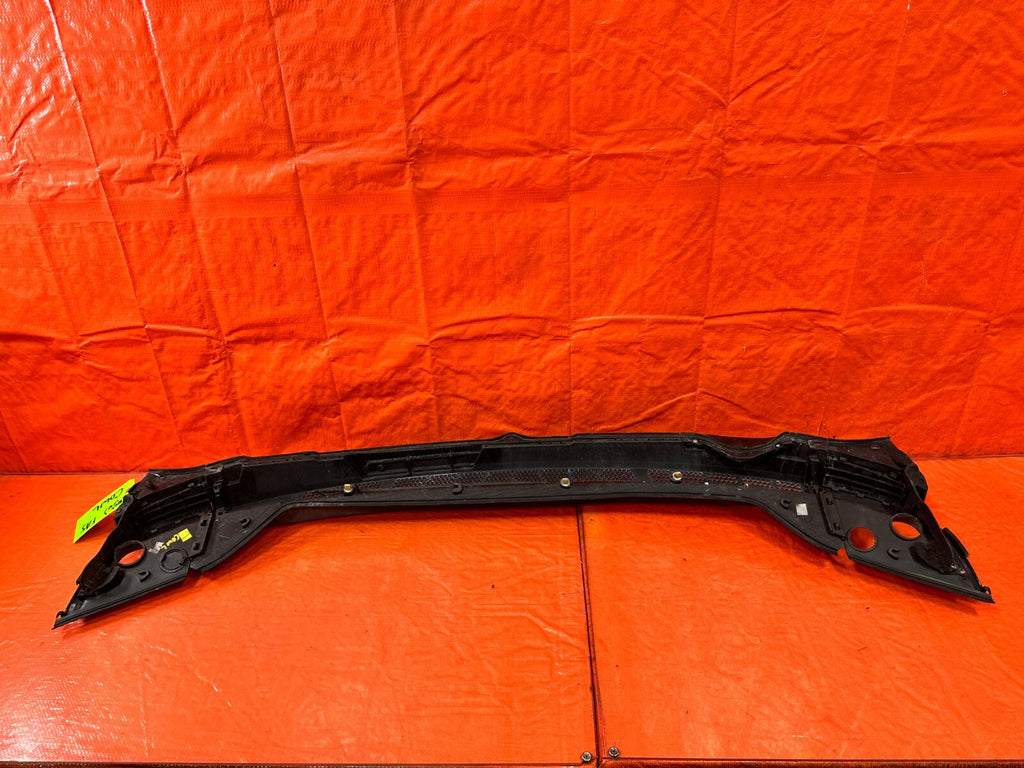 06 11 CIVIC 4D SEDAN   CENTER WINDSHIELD WIPER COWL TRIM PLASTIC OE OEM FA5 FLAW11