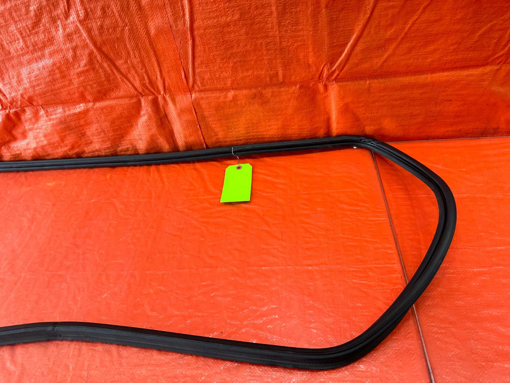 09 14 ACURA TSX   REAR TRUNK WEATHER STRIP RUBBER GASKET   OEM FACTORY #2332