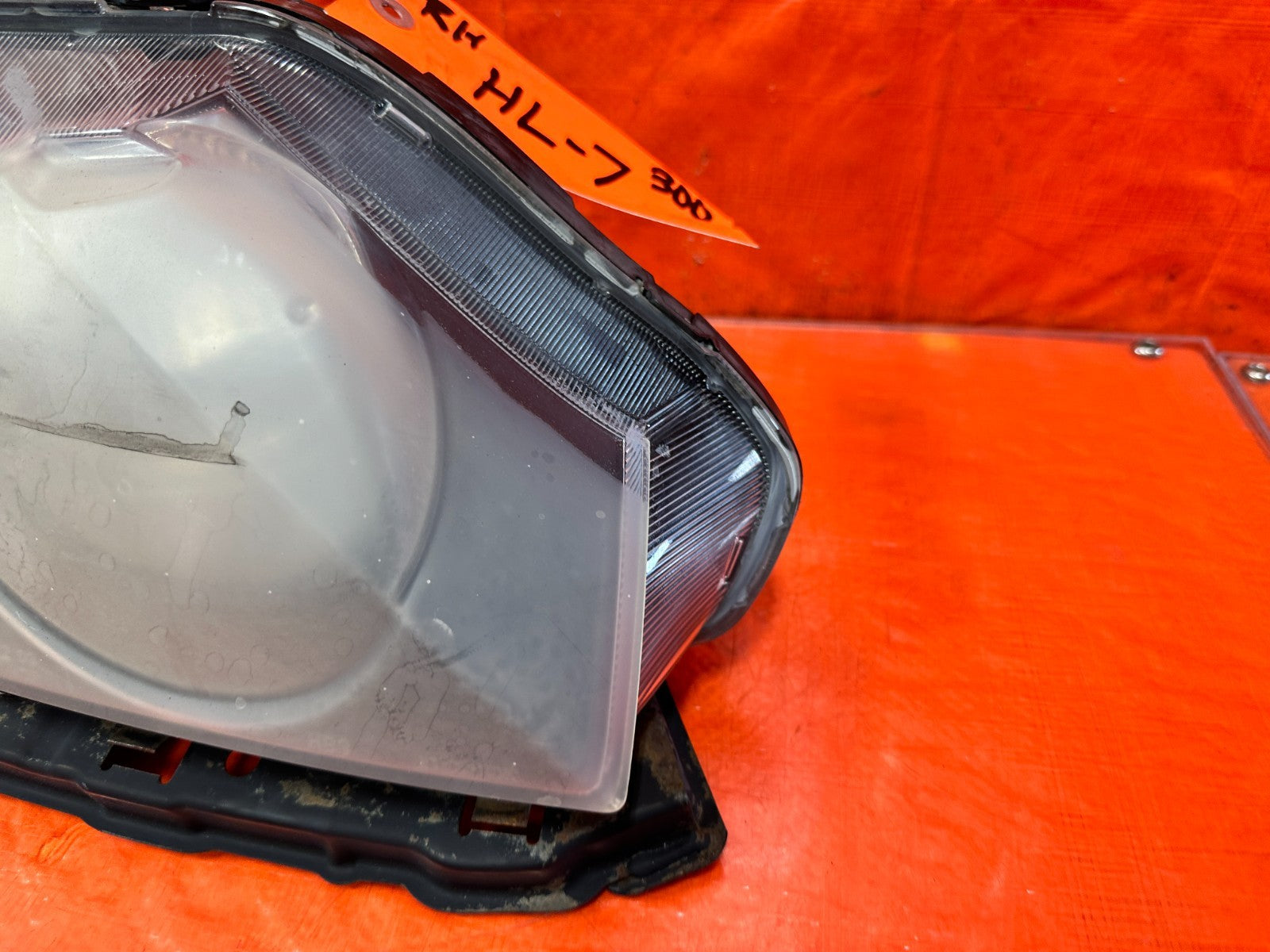 06 08 HONDA CIVIC SEDAN   RIGHT HEADLIGHT HEADLAMP W/ BRACKET COMPLETE OEM #3002