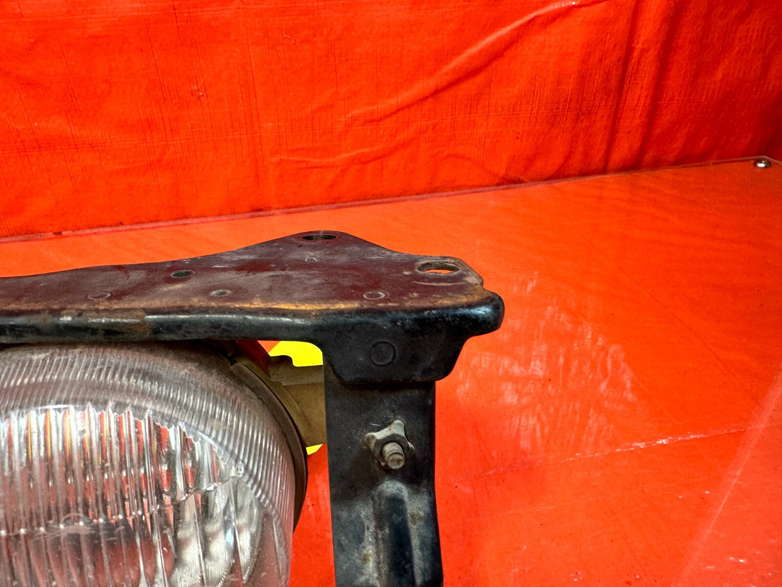 93 95 HONDA DEL SOL   PASSENGER RIGHT FOG LIGHT MOUNTING BRACKET LAMP OEM #2722