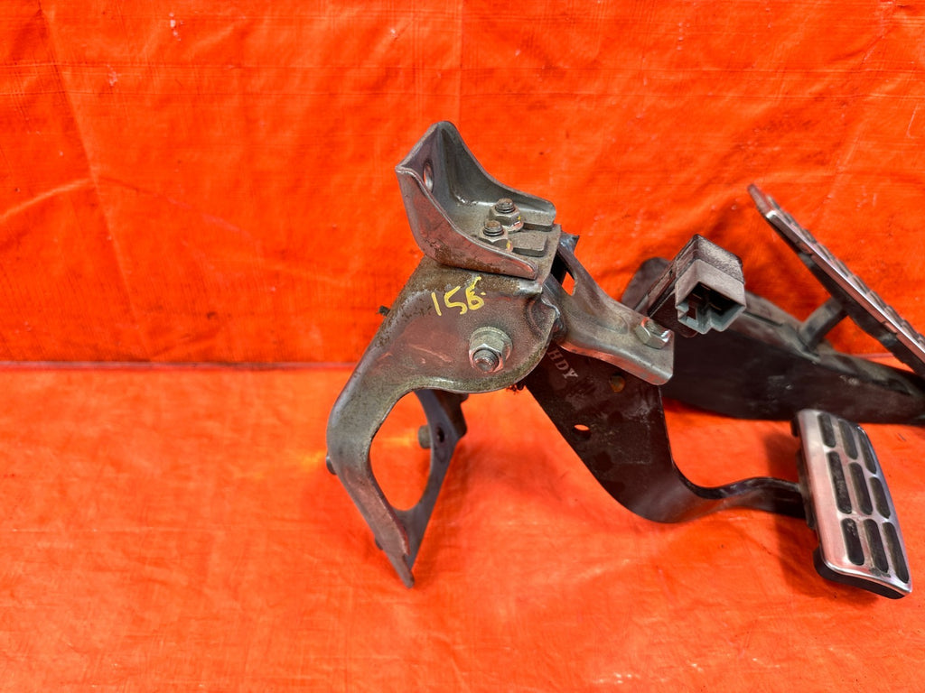 10 16 HYUNDAI GENESIS COUPE 3.8L   AUTOMATIC PEDALS GAS FUEL BRAKE OEM #2996