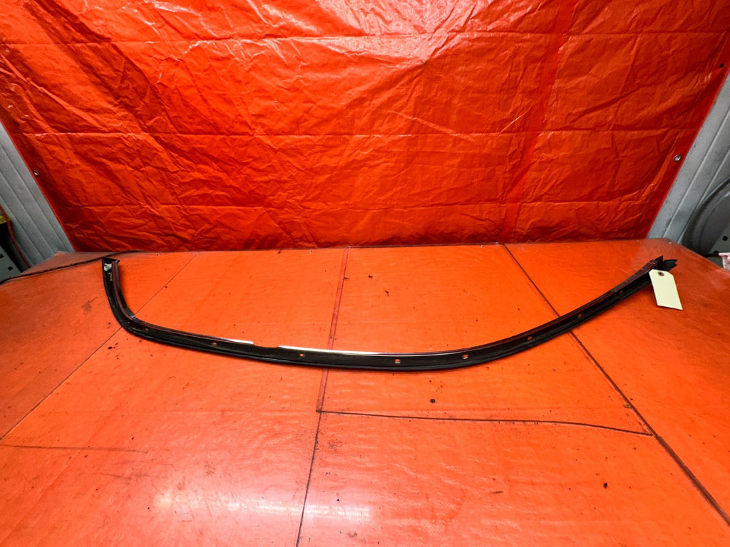 94-01 ACURA INTEGRA 4D RIGHT PASSENGER ROOF GLASS TRIM DRIP RETAINER OEM #34016