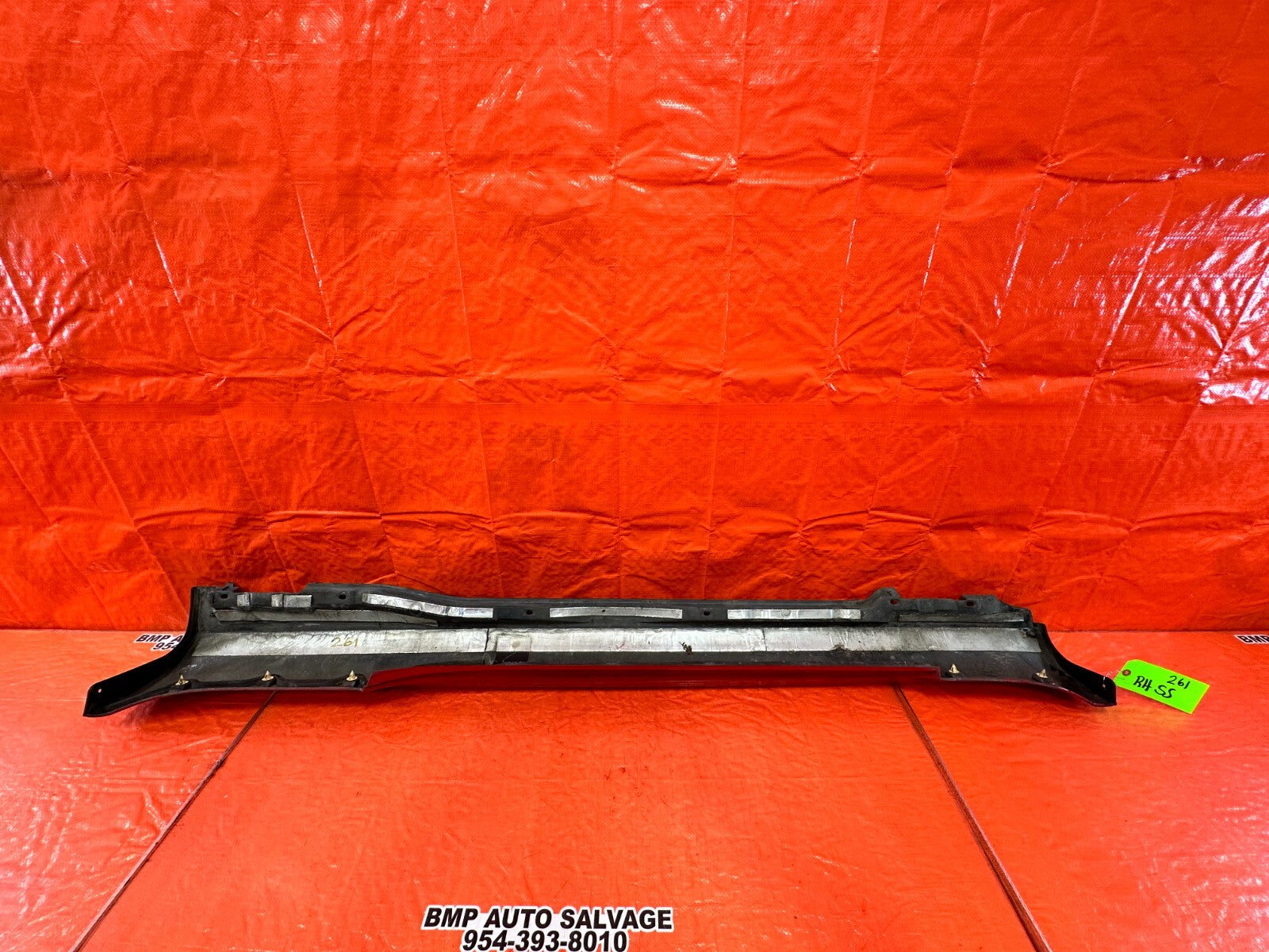 02 05 LEXUS SC430   SIDE SKIRT ROCKER MOLDING TRIM   RIGHT SIDE   RED OEM 26112