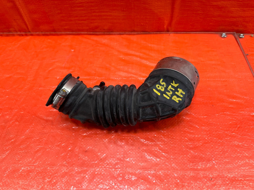 16 19 INFINITI Q50 17 18 Q60 3.0L  INTAKE ARM AIR HOSE TUBE   RIGHT   OEM #18510