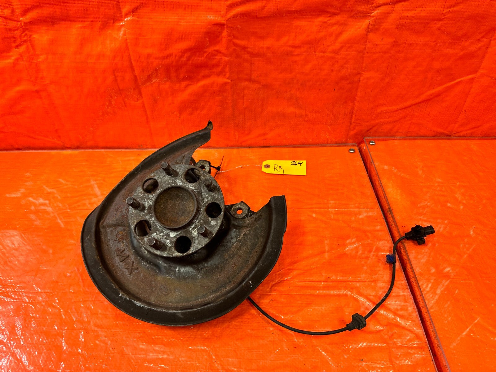 06 11 HONDA CIVIC SI   PASSENGER RIGHT REAR   SPINDLE KNUCKLE HUB   OEM #2640