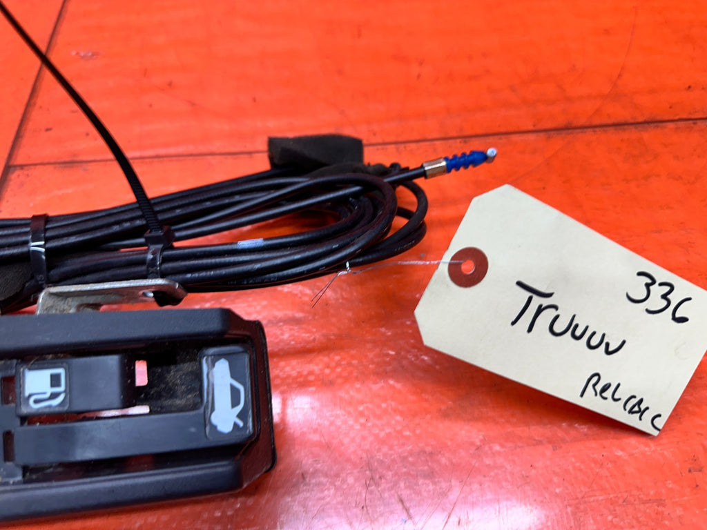 97 01 HONDA PRELUDE 2.2L GAS TRUNK FUEL DOOR PULL RELEASE CABLE LEVER OEM #3366