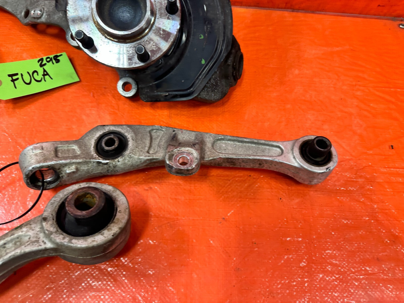 03 07 INFINITI G35 COUPE LEFT FRONT SPINDLE KNUCKLE HUB W/ ALL CONTROL ARMS 2985