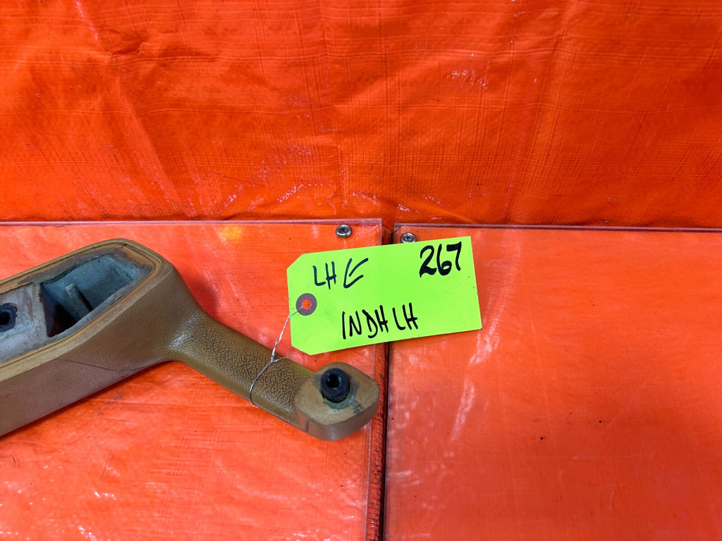 90 97 MAZDA MX 5 MIATA   DRIVER LEFT INTERIOR DOOR PULL HANDLE OEM #26710