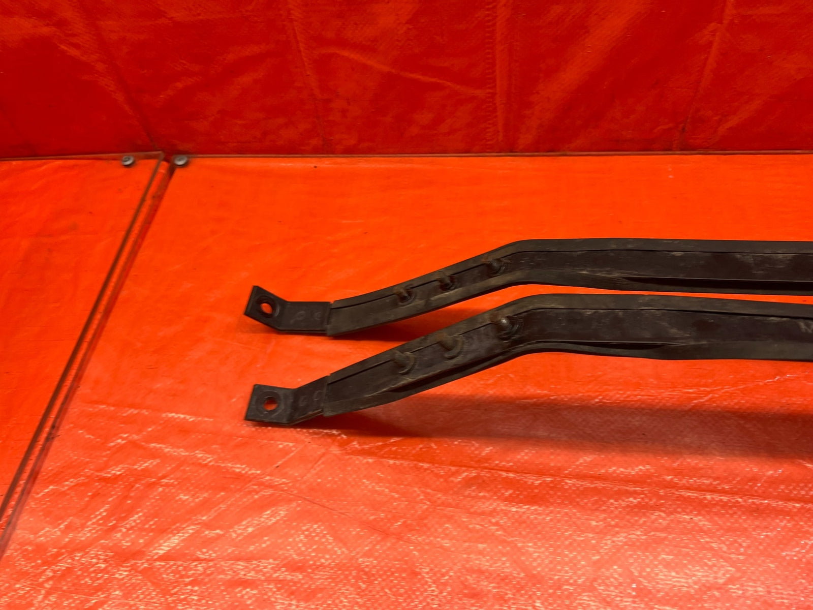 12 21 SUBARU WRX & STI  SEDAN   GASOLINE GAS FUEL TANK STRAP SET STRAPS SUPPORTS7