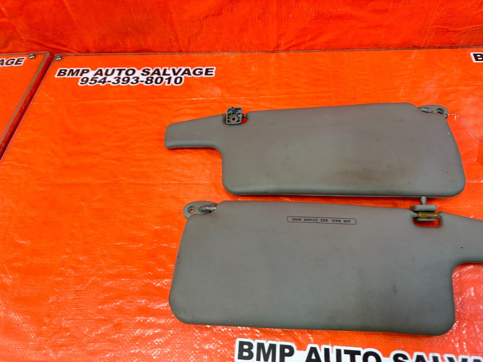92 95 HONDA CIVIC   LEFT AND RIGHT SUN VISORS PAIR SET   GRAY   OEM #2576