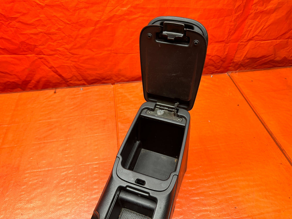 97 01 HONDA PRELUDE 5 SPEED MANUAL CENTER CONSOLE SHIFTER TRIM BEZEL OEM #3359