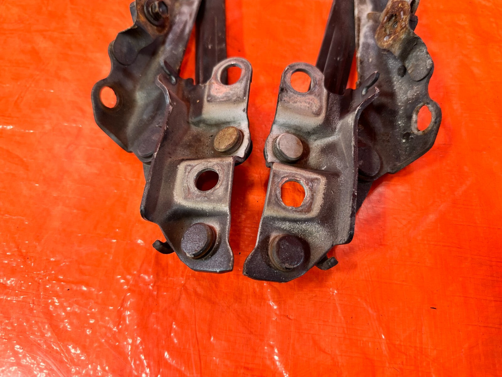 92 00 LEXUS SC300   LEFT & RIGHT HOOD HINGES   OEM FACTORY #2764