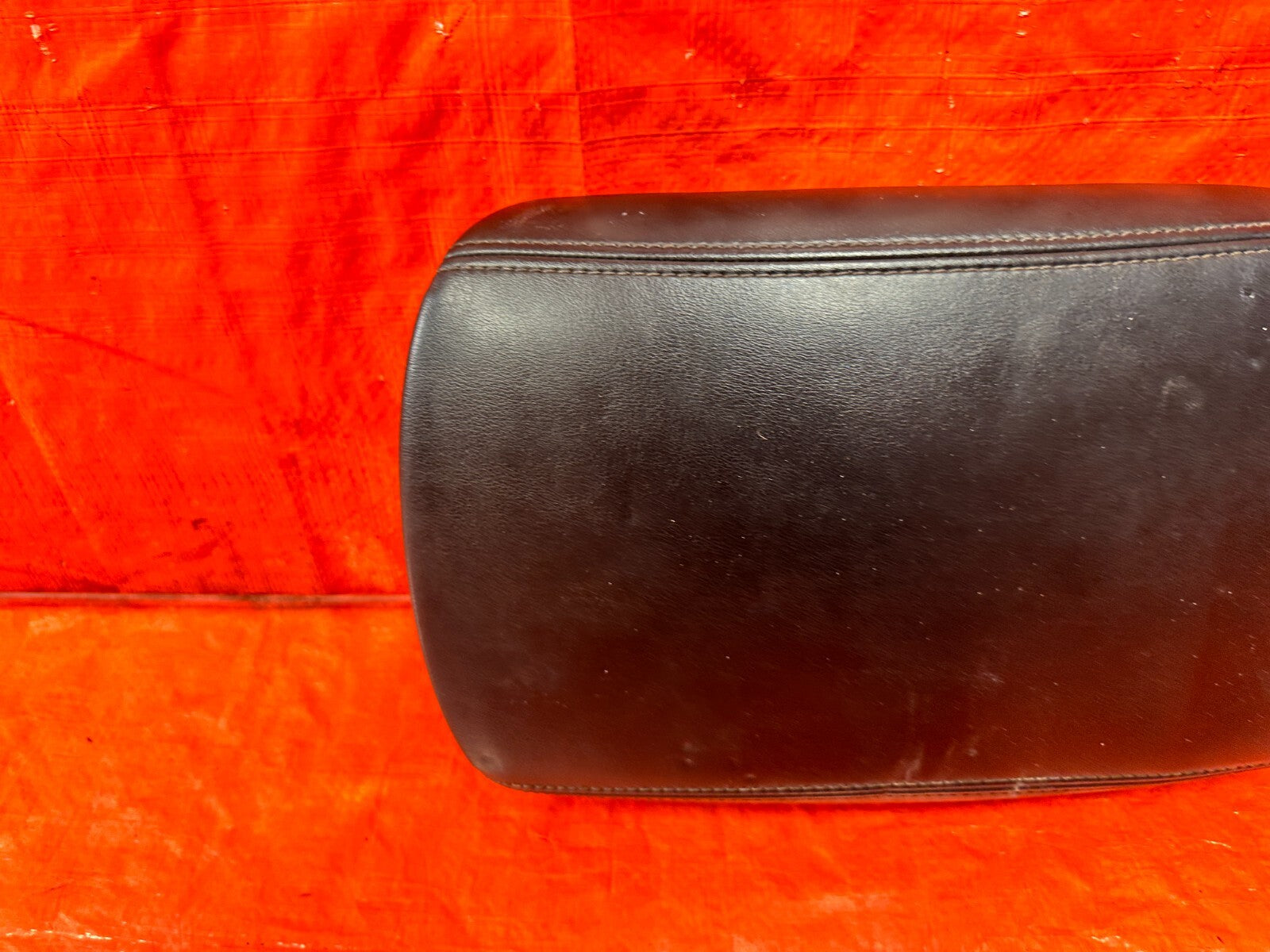 16 20 INFINITI Q50 / 17 20 Q60   ARM REST CENTER CONSOLE   OEM FACTORY OE #2963