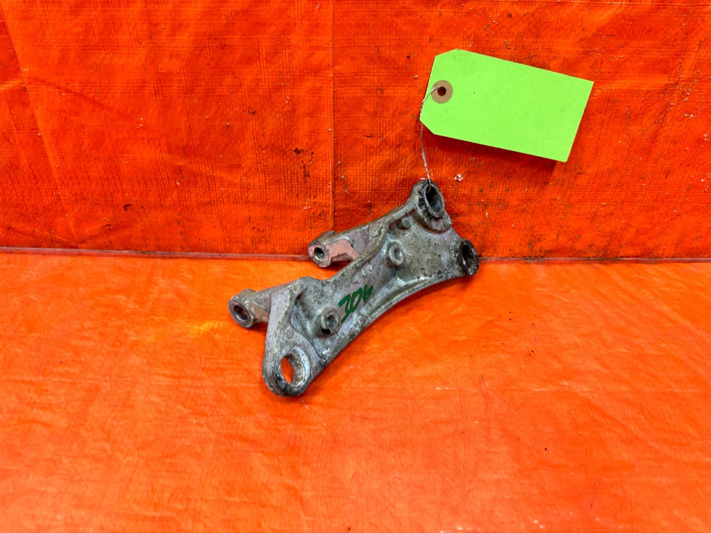 02 06 ACURA RSX   5 / 6 SPEED MANUAL   ALUMINUM TRANSMISSION BRACKET   OEM 3062