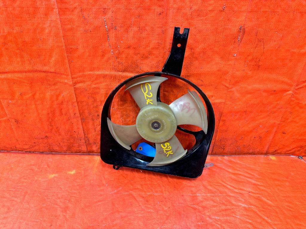 OEM 2001 01 HONDA S2000 AP1   HVAC AIR CONDITIONING AC CONDENSER COOLING FAN #S22