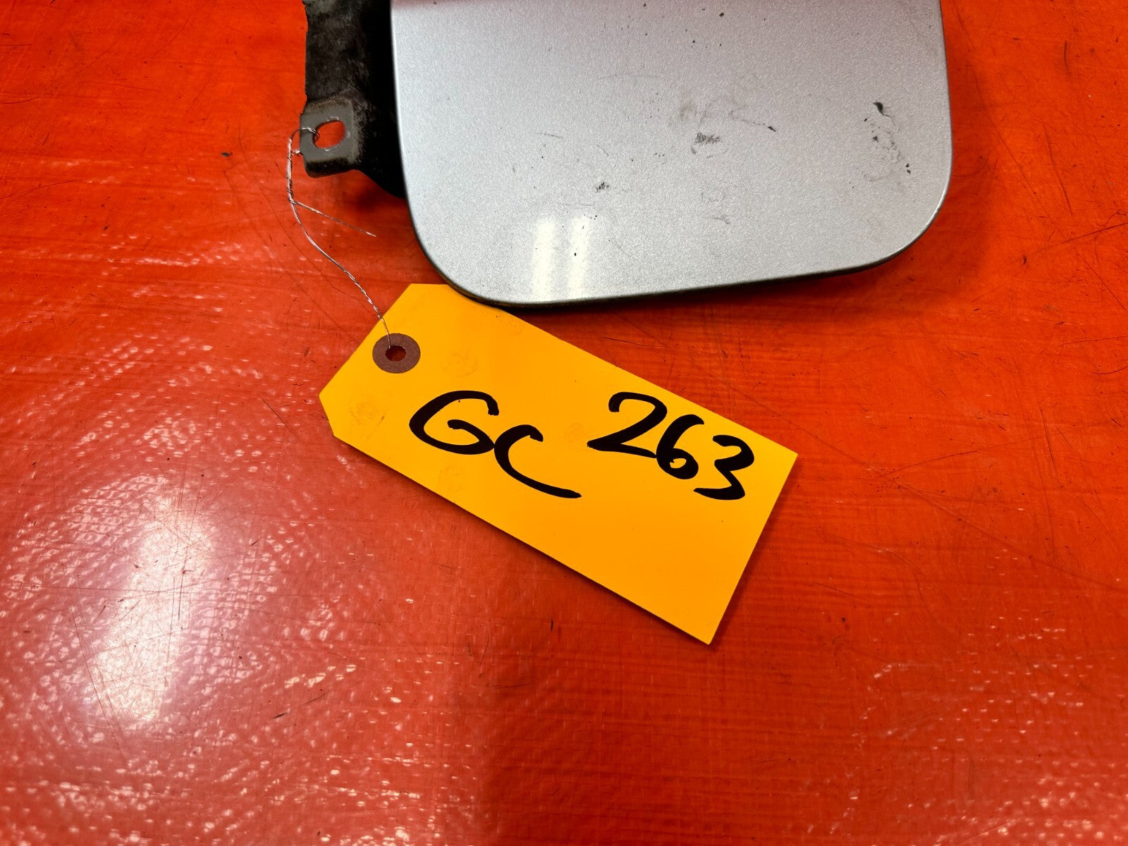 97 01 HONDA PRELUDE   FUEL LID / GAS CAP COVER COMBO   OEM FACTORY #2633