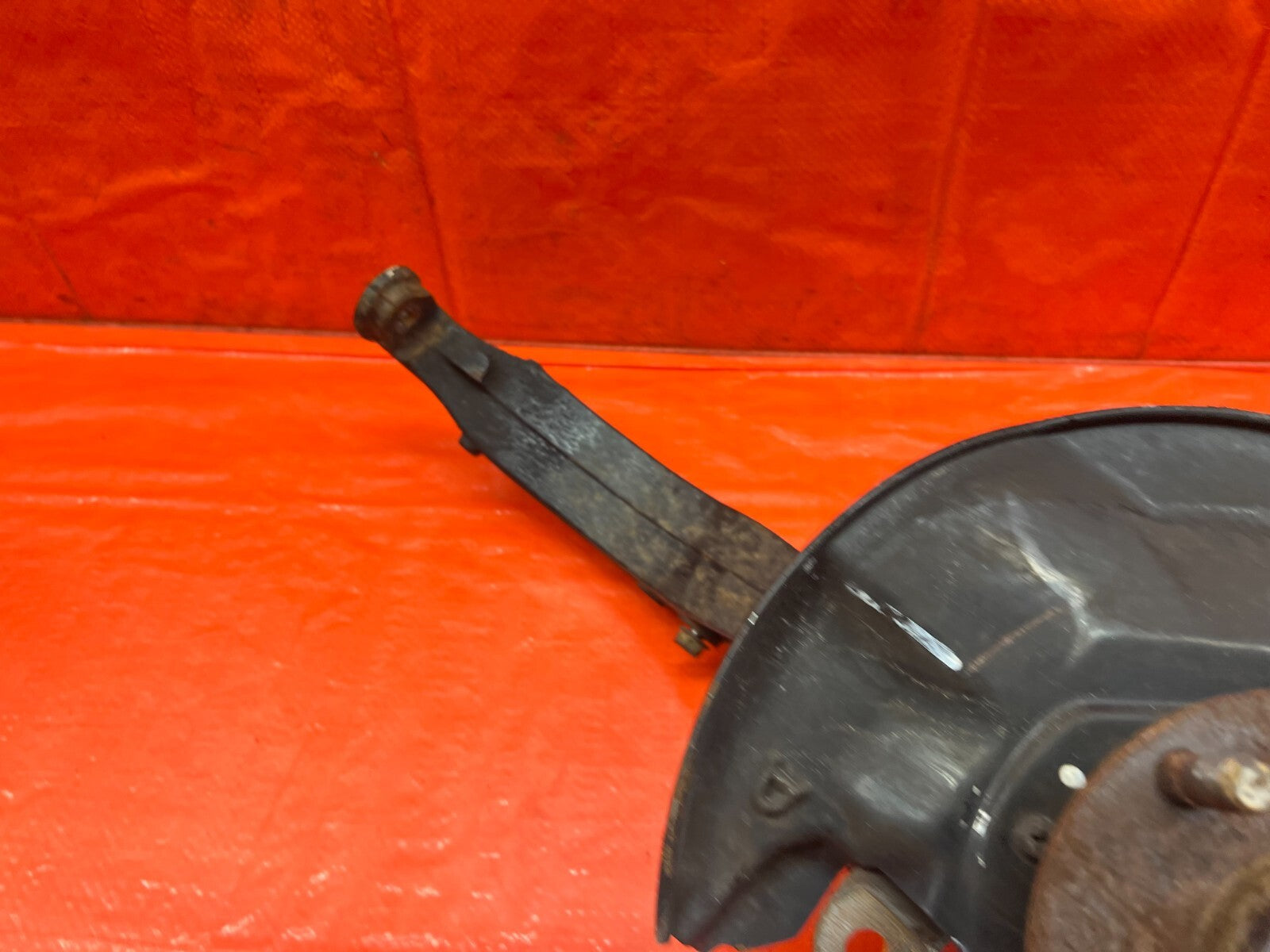 09 14 ACURA TSX   DRIVER LEFT FRONT SPINDLE KNUCKLE HUB   OEM FACTORY #1686