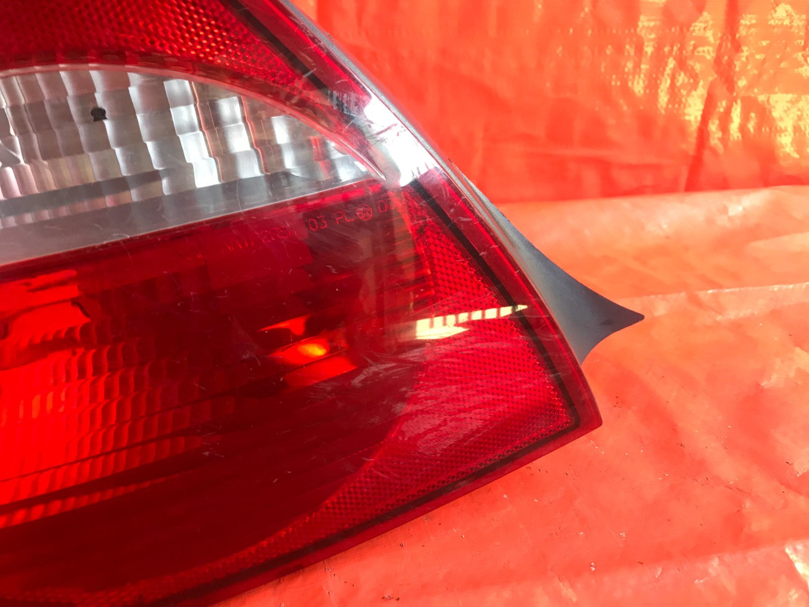 OEM 2004 04 DODGE NEON DRIVER LEFT TAIL LIGHT LAMP L LH3