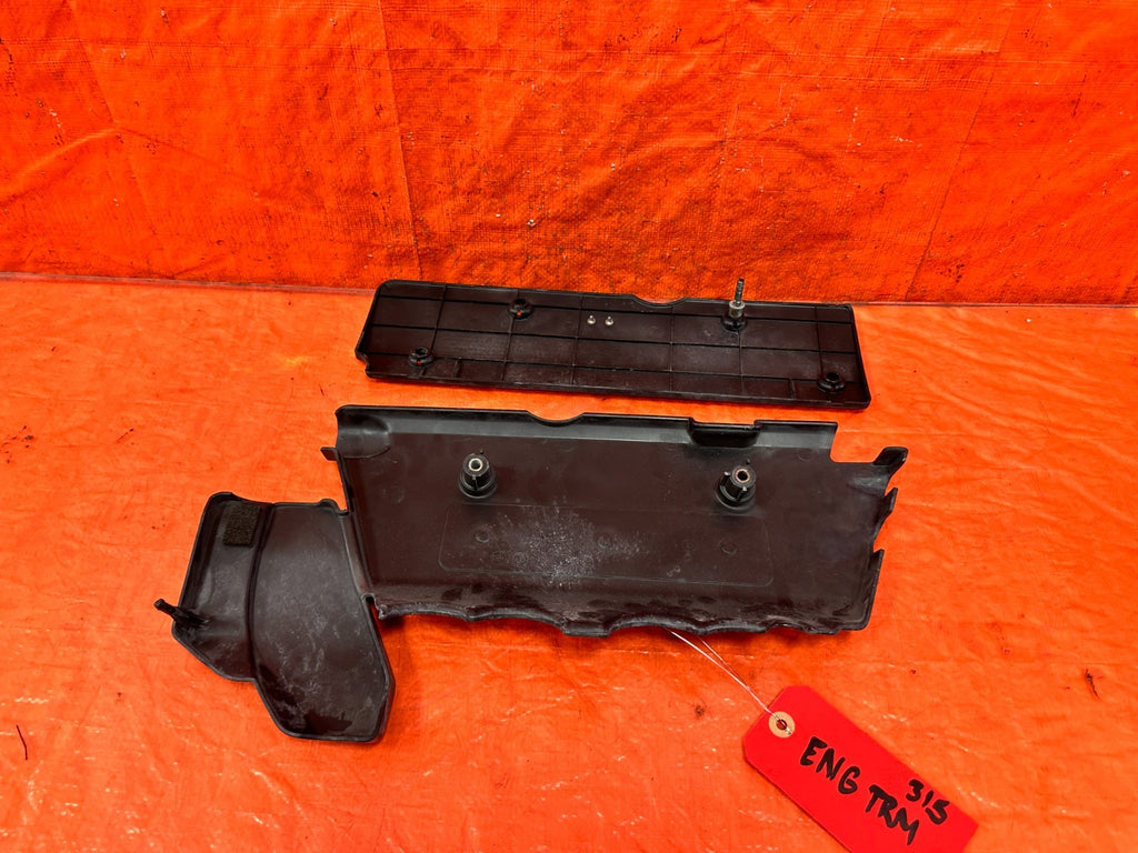 02 06 ACURA RSX BASE   K20A3   INTAKE MANIFOLD TRIM COVER SHROUD PLASTIC OEM 3151