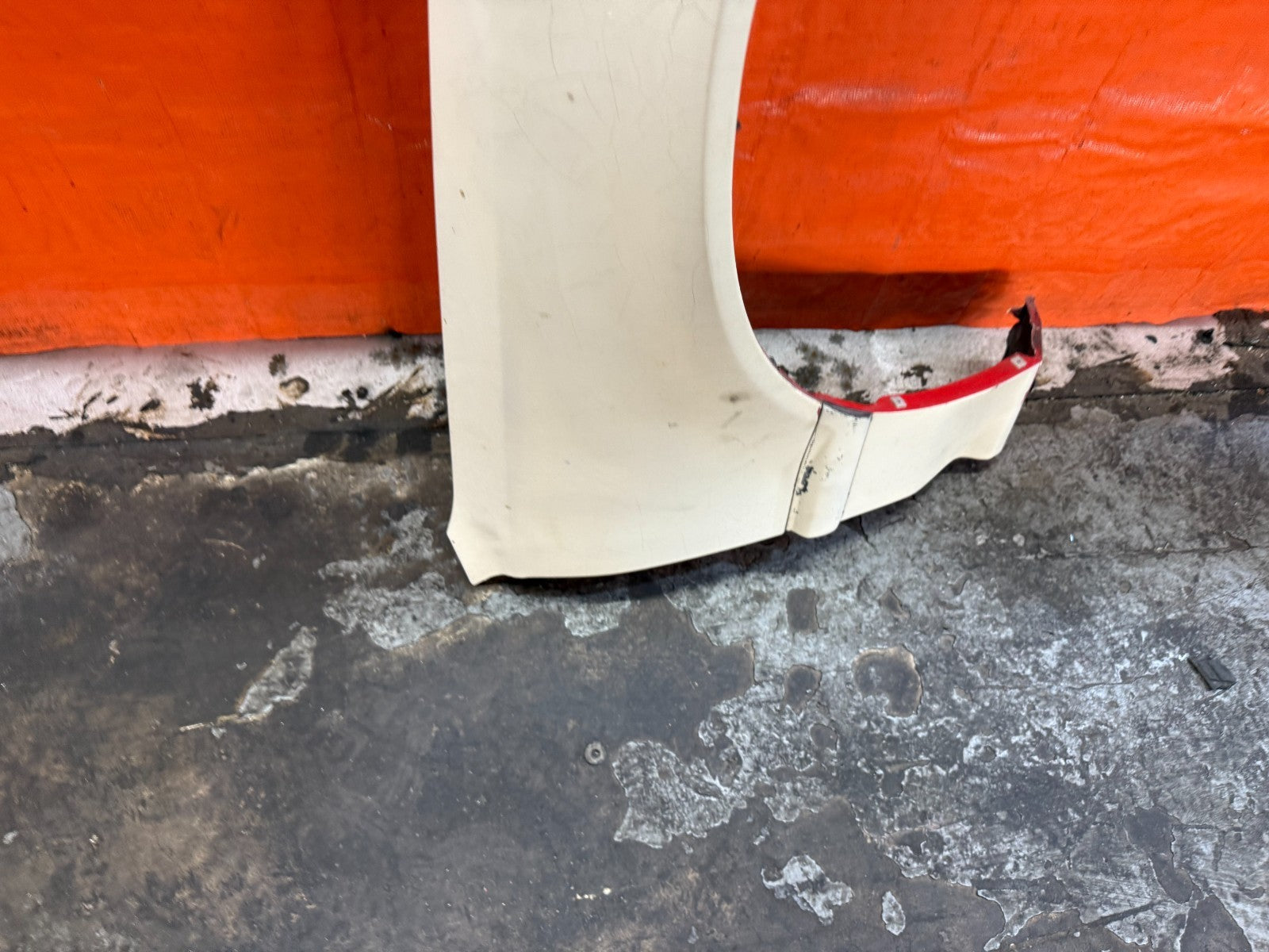 90 91 HONDA CIVIC HATCHBACK   FENDER   PASSENGER RIGHT SIDE FENDER   OEM 3254