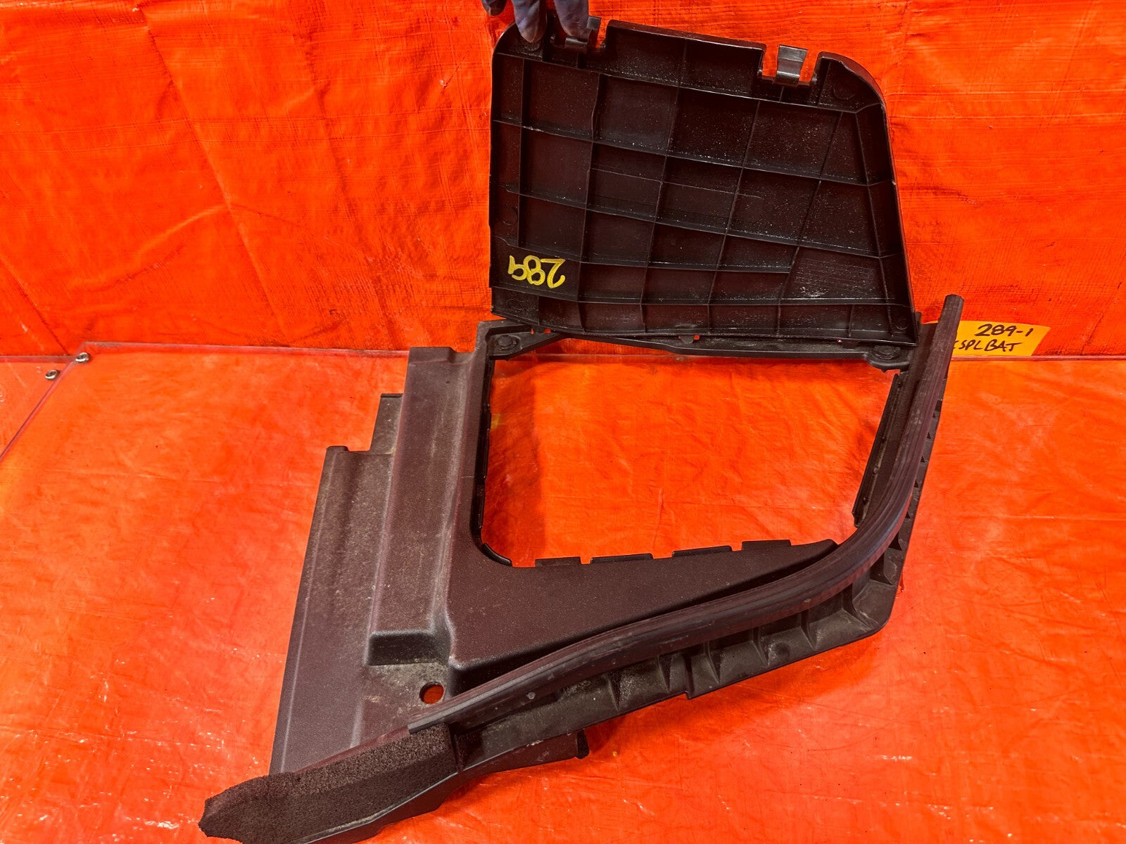 17 20 INFINITI Q60   BATTERY COVER PLASTIC TRIM SHROUD INNER & OUTER   OEM #2895