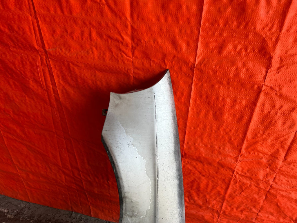 96 98 HONDA CIVIC   FENDER   PASSENGER RIGHT SIDE SILVER COLOR   OEM FACTORY 1303