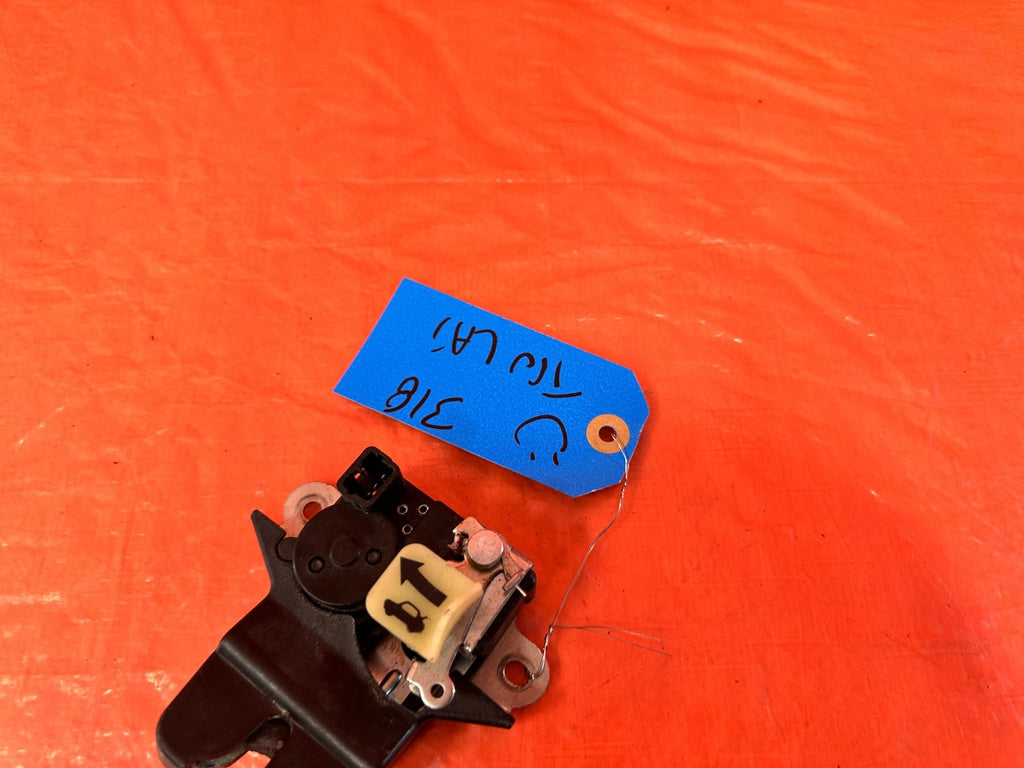 10 16 HYUNDAI GENESIS COUPE   TRUNK RELEASE LOCK LATCH ACTUATOR   OEM #3183