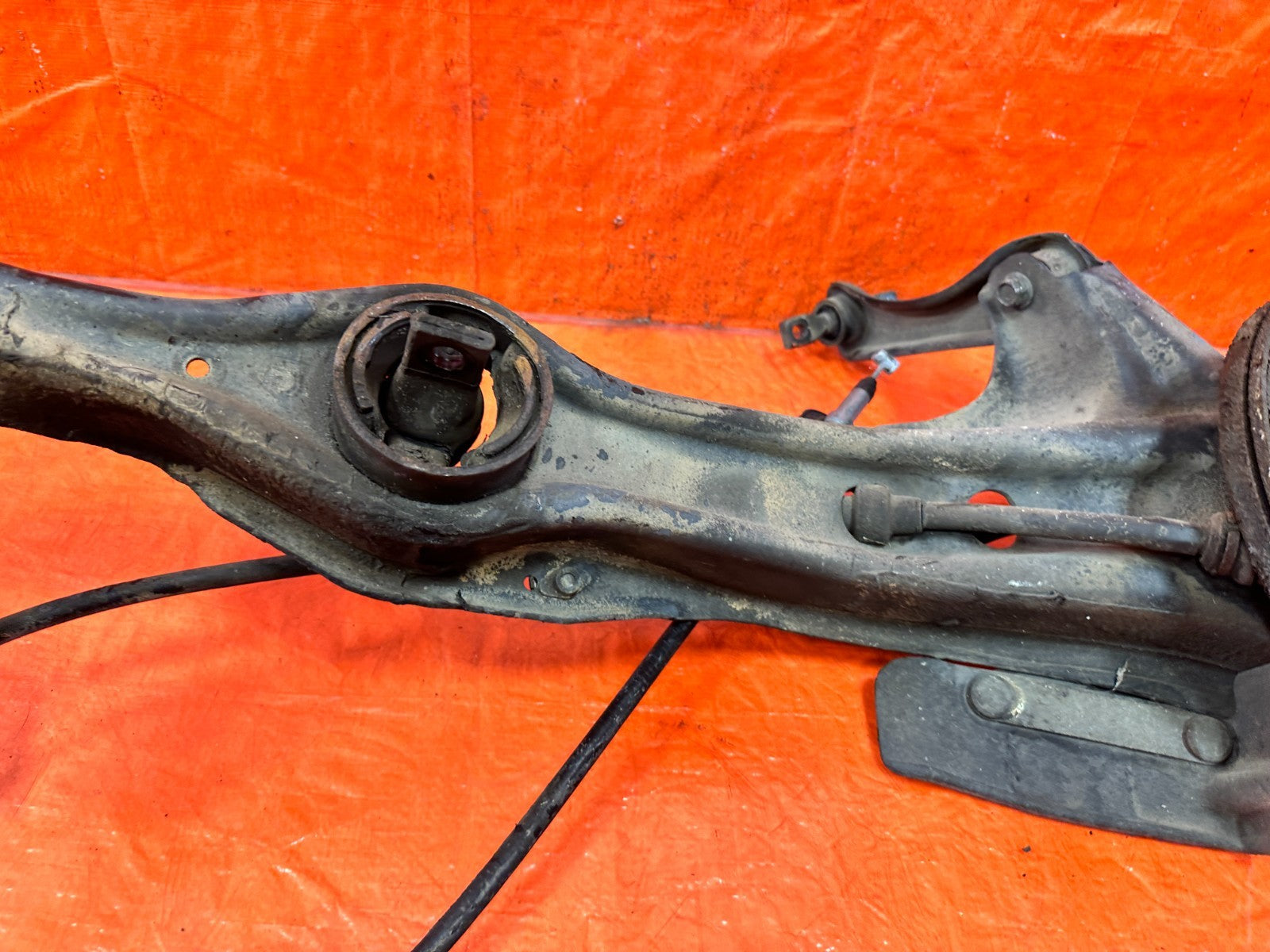 90 91 HONDA CIVIC HATCHBACK   DRIVER LEFT REAR TRAILING ARM LOWER ARM   OEM2